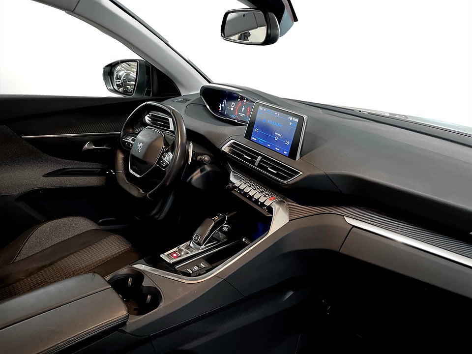 Bild på Peugeot 5008 Active 1.2 PT Aut 7-SITS B-KAMERA 130hk