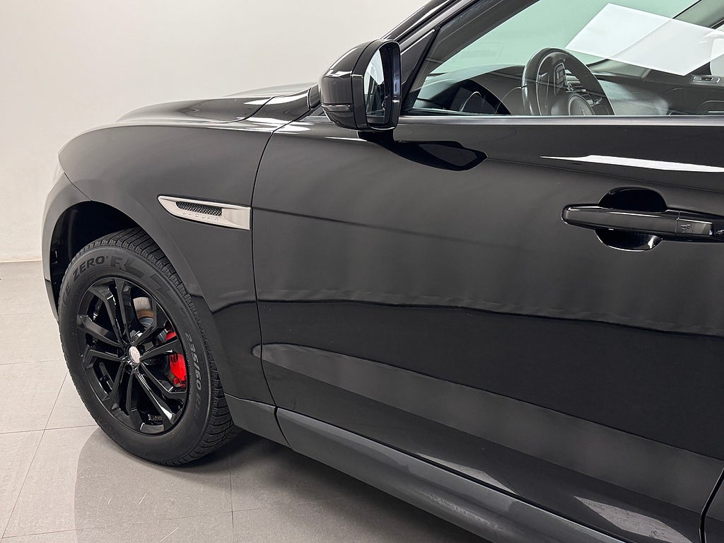 Jaguar F-Pace 2018 - miniatyr 11