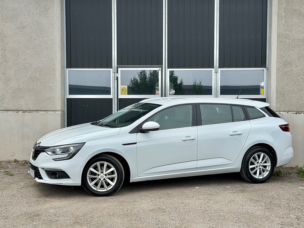 Renault Mégane Sport Tourer 1.5 dCi EDC Motorvärmare Navi 