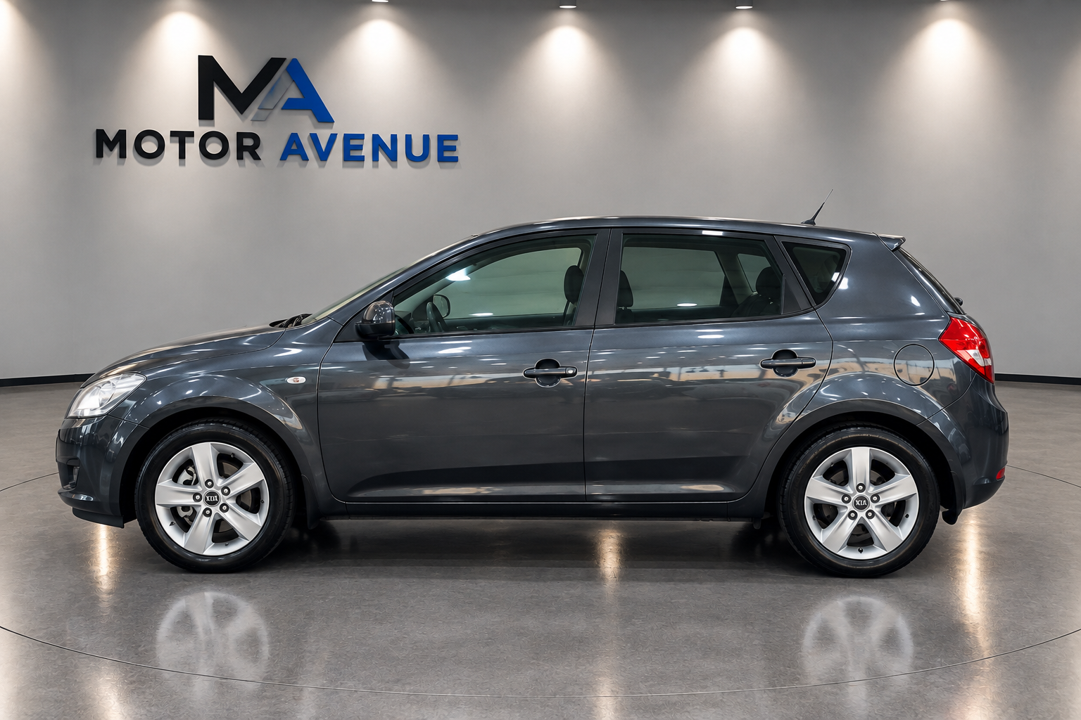 Kia Ceed 2009, bild 2/50