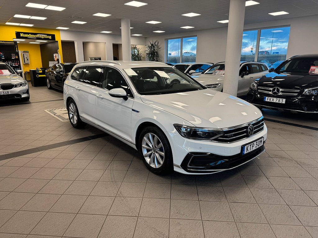 Volkswagen Passat GTE SC Drag Kamera Laddhybrid Navi