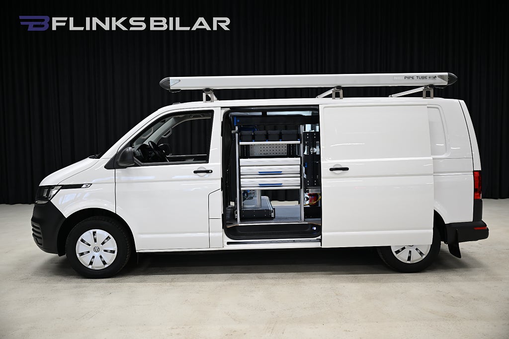 Volkswagen Transporter DSG 150HK L2|Servicebil|Dubbeldörr|V-Inredd|Moms|SeUtr!