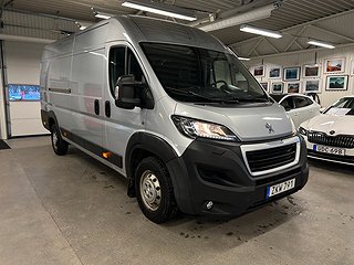 Peugeot Boxer Van 335 2.0 BlueHDi 4x4 MOMS S&V-däck/Dragkrok