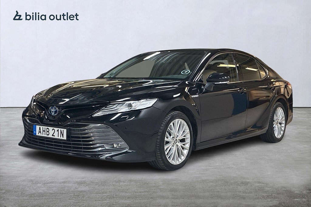 Toyota Camry Hybrid CVT Executive 218hk Navi HuD Backkamera
