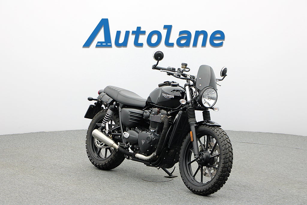 Triumph Street twin 