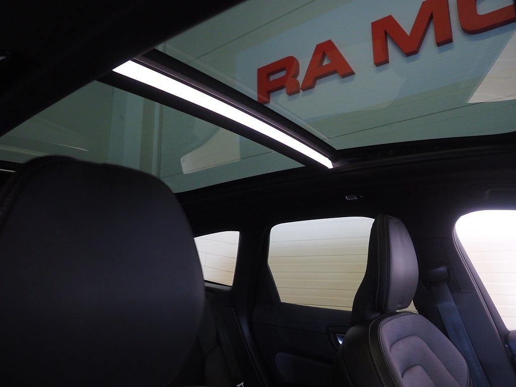 Volvo XC60 Recharge T8 AWD Geartronic R-Design 392hk | Pano | 360° 2022