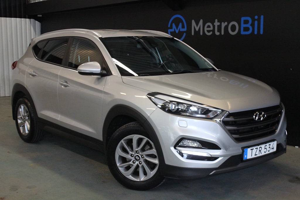 Hyundai Tucson 1.7 CRDi Comfort Plus Backkamera/Drag/navi (En ägare)