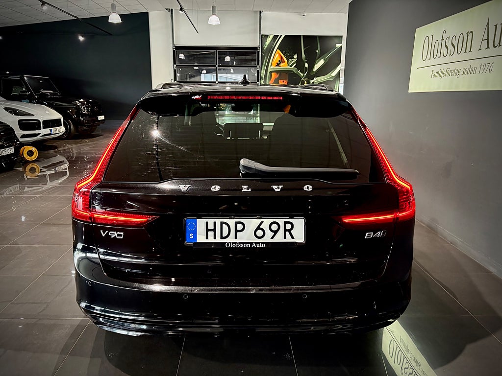 Volvo V90 B4 AWD Momentum Advanced Edition Värmare Harman Kardon - bild 13