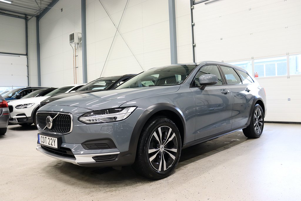 Volvo V90 Cross Country B4 AWD Drag B-kamera Eu6 Navi 197hk