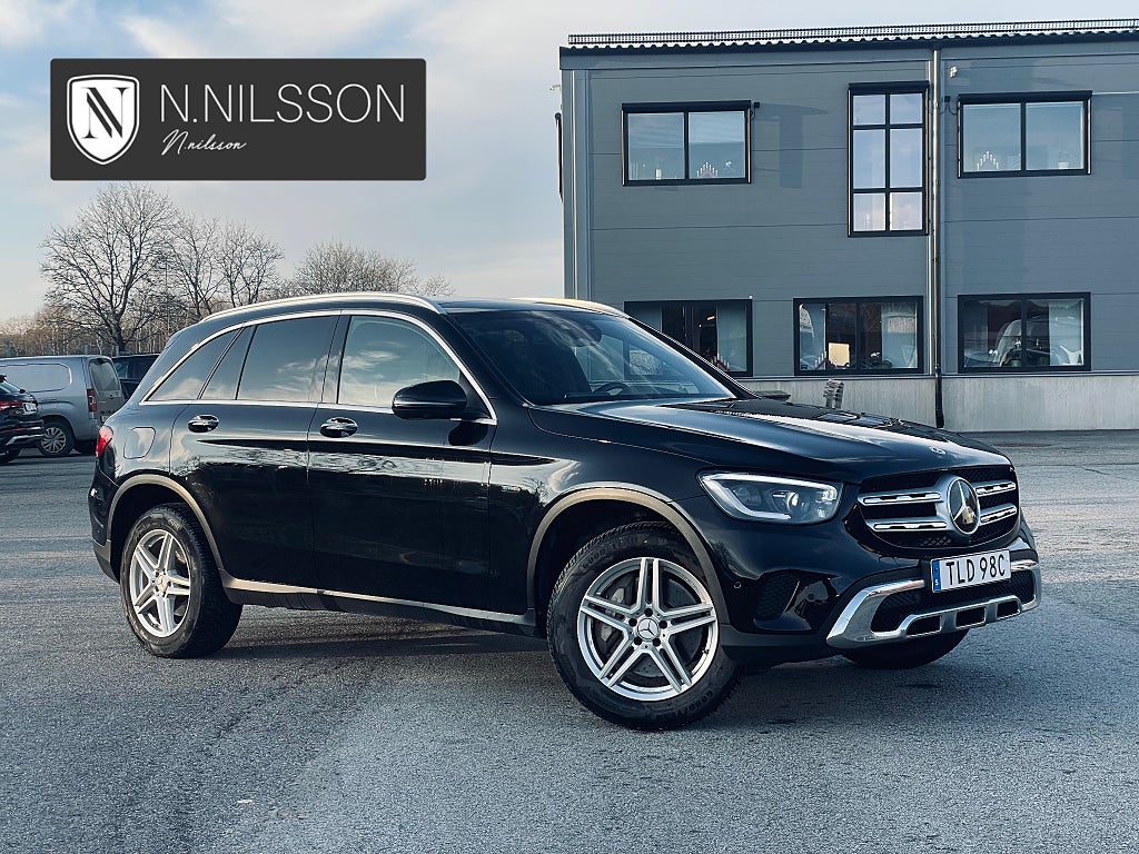 Mercedes-Benz GLC 300 e 4MATIC 9G-Tronic Pano Burmester Drag