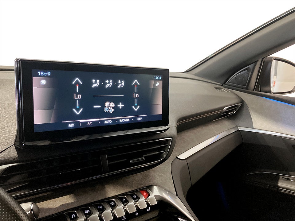 Bild på Peugeot 3008 GT 1.2 PT 130hk B-KAMERA CARPLAY