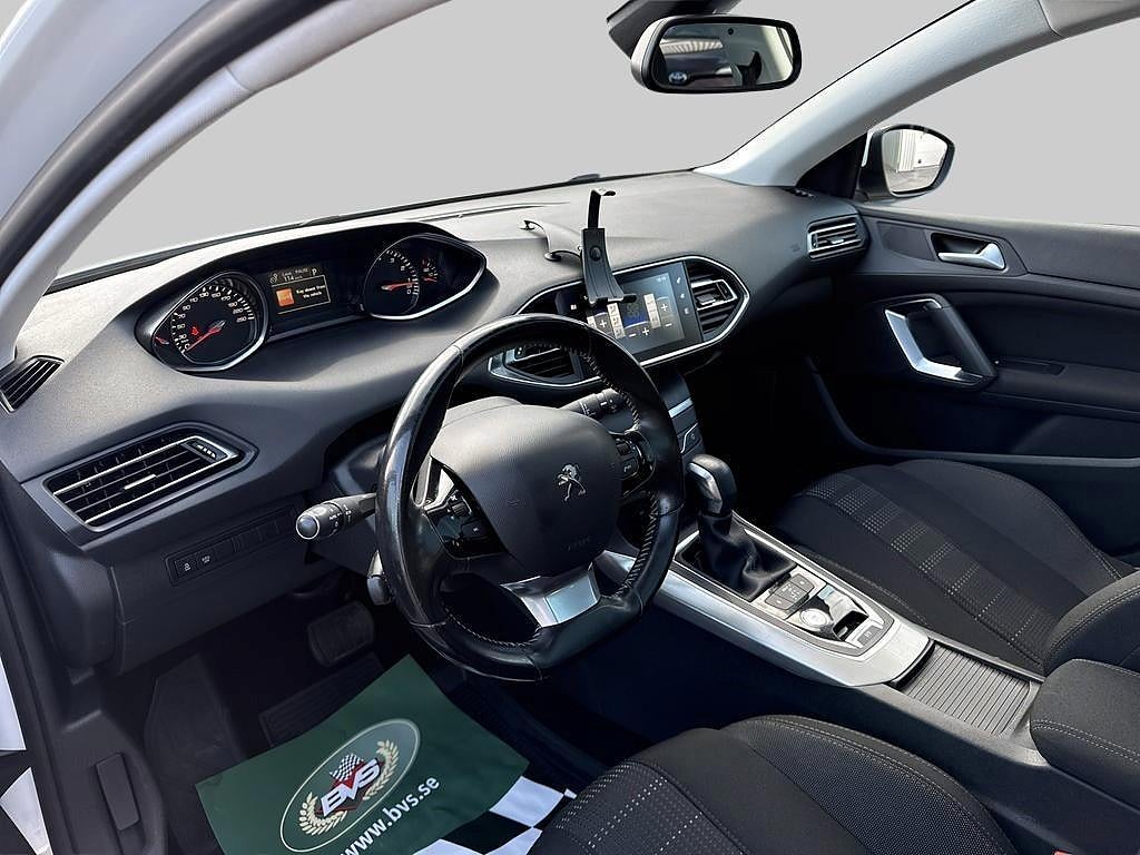 Peugeot 308 2015 - miniatyr 8