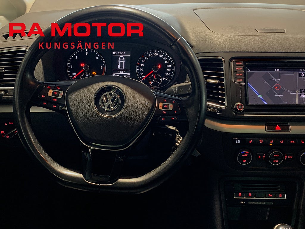 Volkswagen Sharan 2.0 TDI 150hk 4Motion 6-sits | Drag | Pano | Kamera | 2016