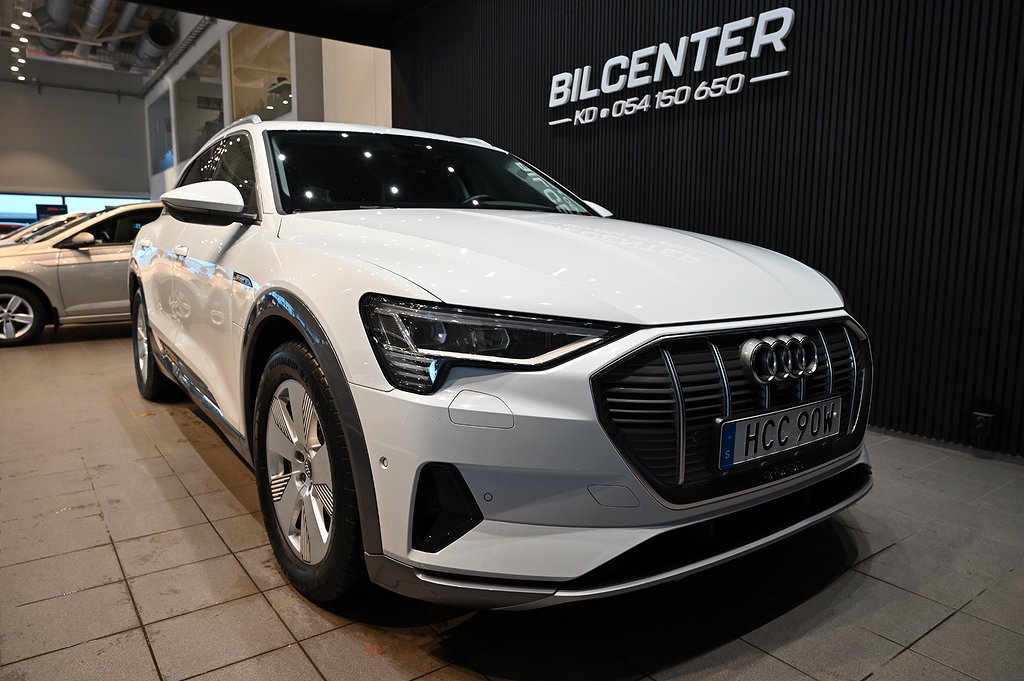 Audi E-Tron 55 quattro Cockpit Pannorama (408Hk)