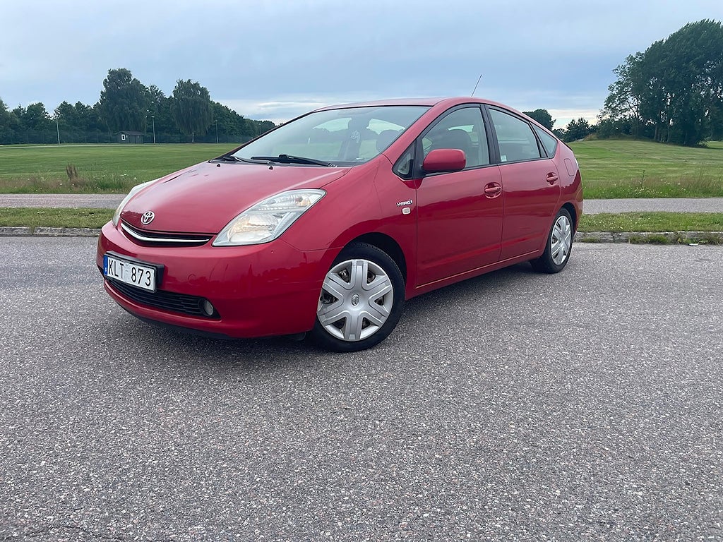 Toyota Prius 1.5 VVT-i + 3CM CVT Euro 4