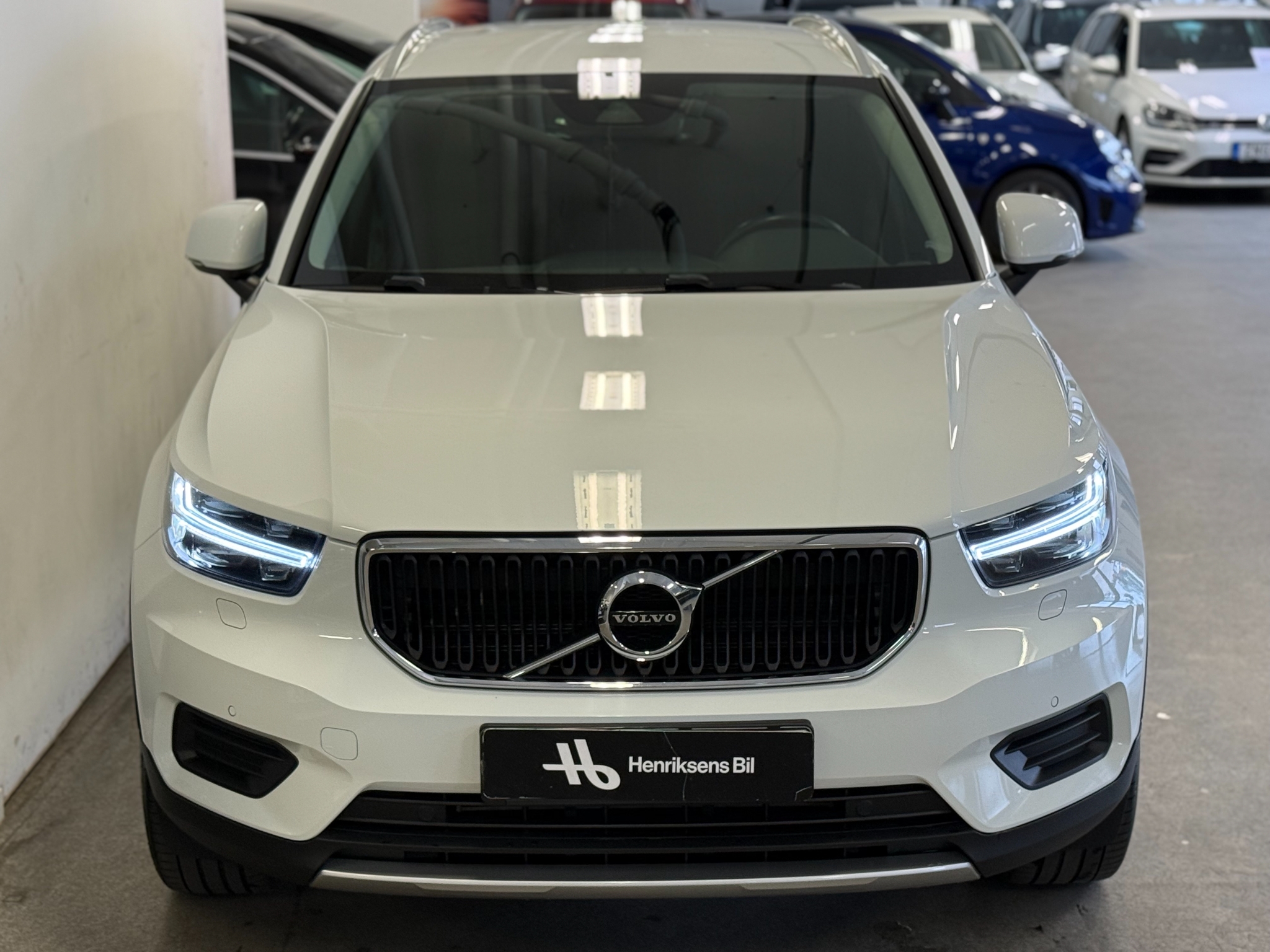 Volvo XC40 T3 Momentum Euro 6 2020, photo 4/47