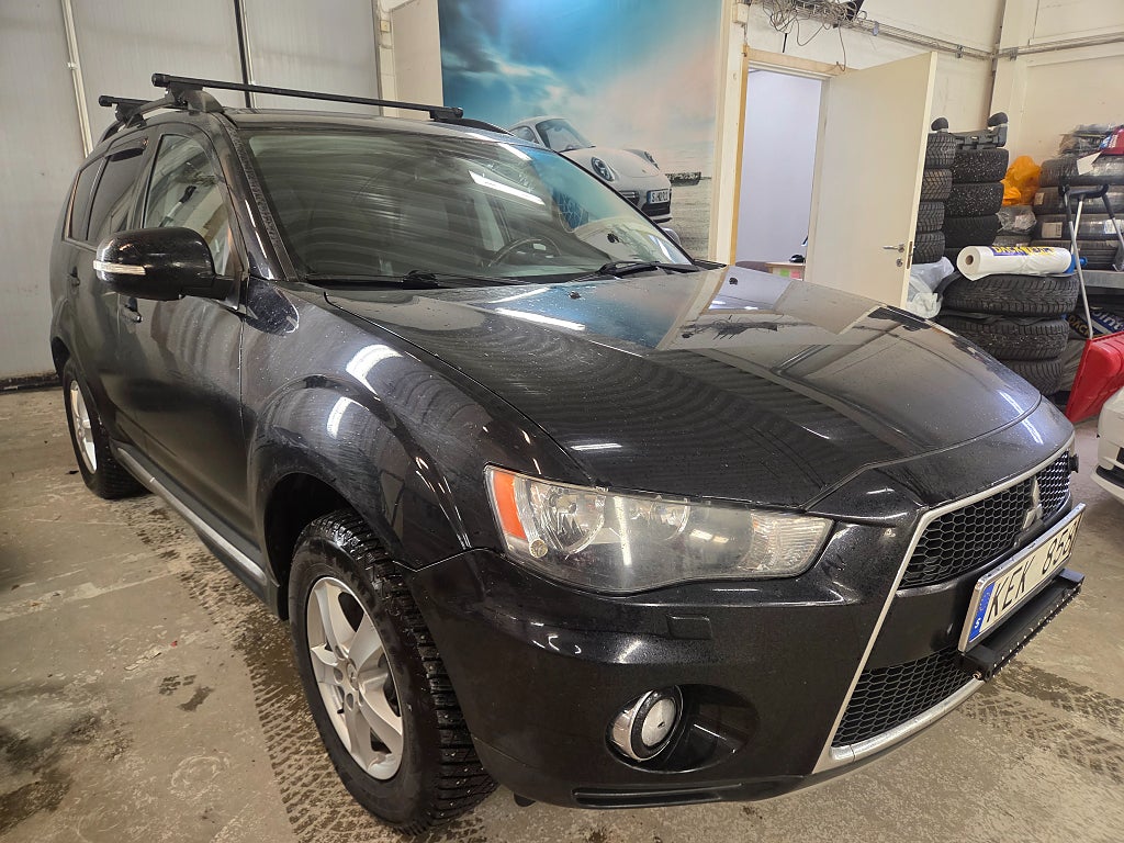 Mitsubishi Outlander 7-seater 2.2 Di-D Automat Euro 5