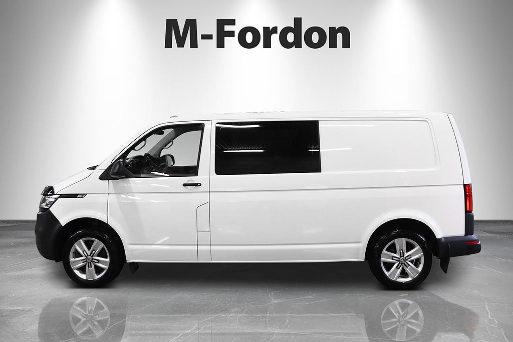 Volkswagen Transporter Kombi T32 2,0 TDI 204 / 4M / Webasto / 5-sits / Moms 