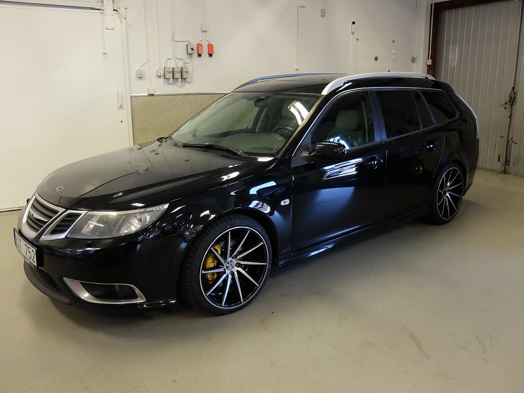 Saab 9-3 SportCombi 1.9 TTiD Aero Drag Nya 19"S+bra frick glaslu