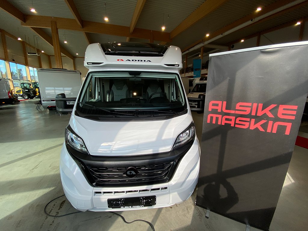 Adria Matrix Plus 670 SL / ALDE / Taksäng / 5 bältad / Auto - Adria