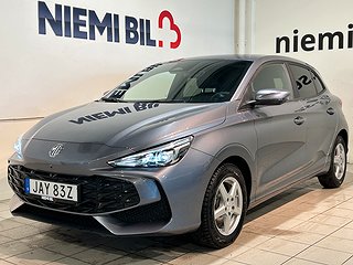 MG 3 Hybrid+ Luxury Metallic 360° GPS Pvärm S/V-hjul MOMS
