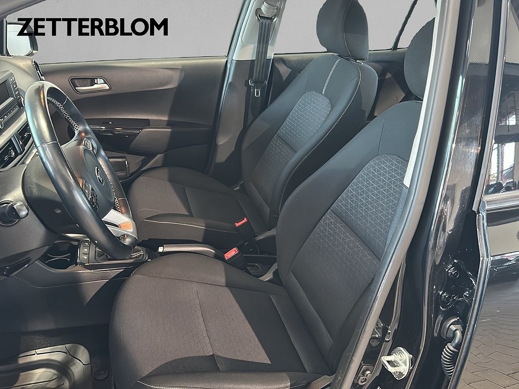 Halvkombi Kia Picanto 7 av 17