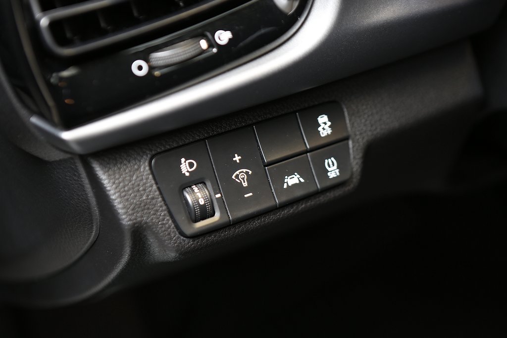 Kia Rio 1,4 Launch Edition Aut 5D Navi CarPlay Motorvärmare 2017