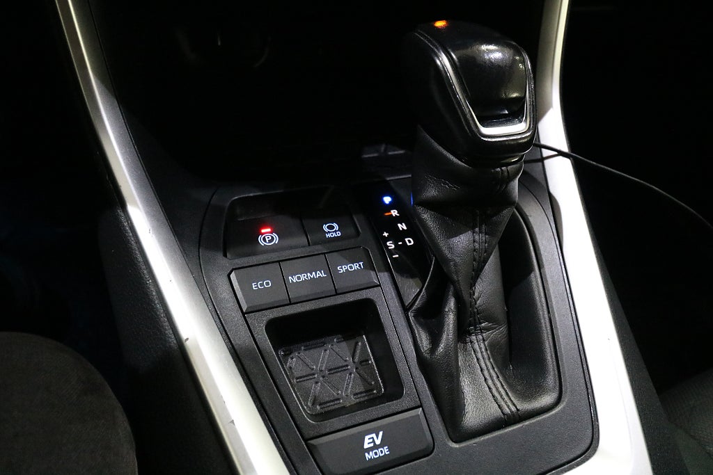 Toyota RAV4 2019 - miniatyr 18