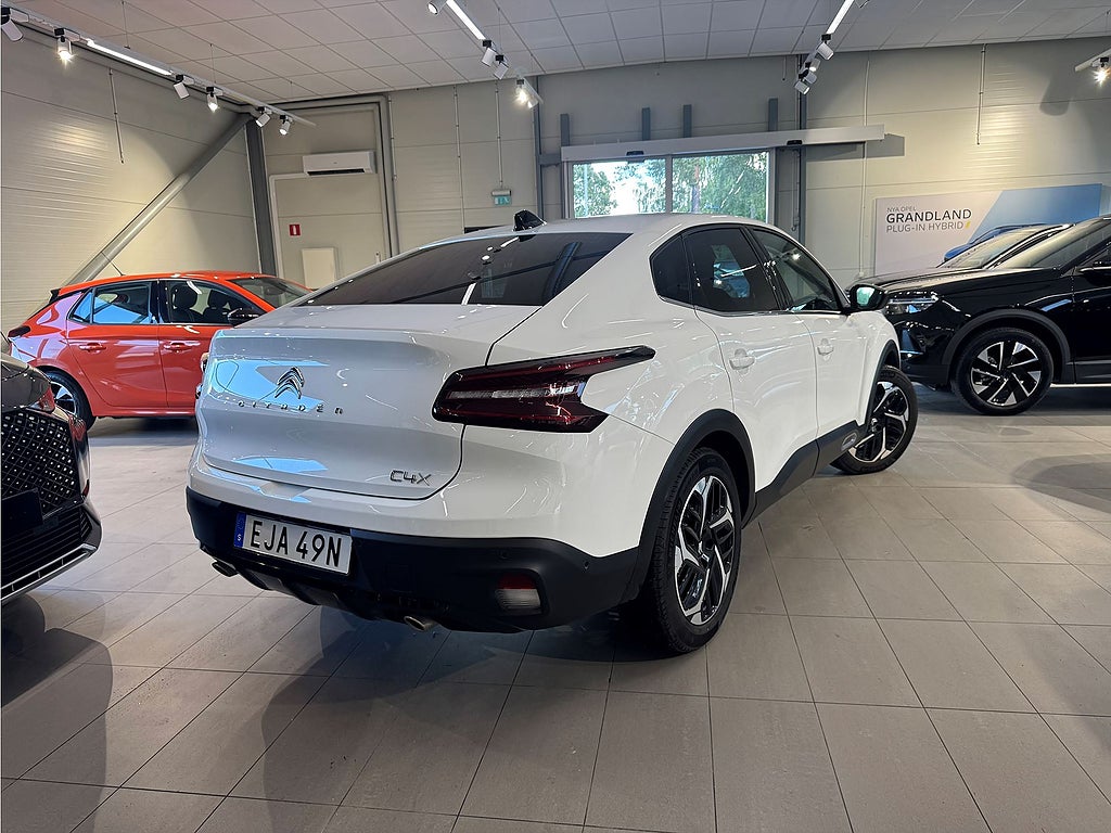 Bild på Citroën C4 X Shine 1.2 PT 130hk Aut - B-KAMERA, CARPLAY