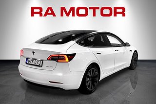 Sedan Tesla Model 3 5 av 27