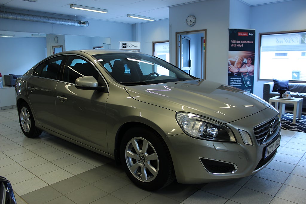 Volvo S60 D2 Momentum 