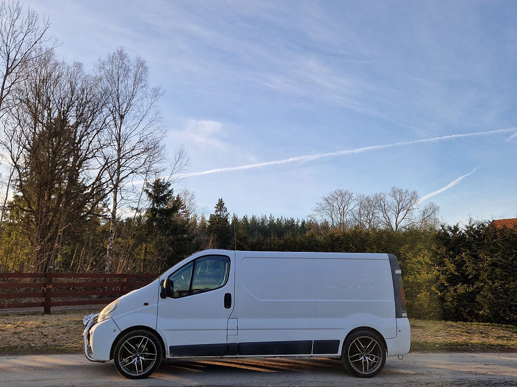 Nissan Primastar - Lång - Dvärm - Nybes -  648kr/mån - Byte