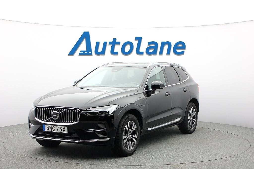 Volvo XC60 Recharge T6 AWD Core Edition Pano,Drag,360°,Värmare,GPS