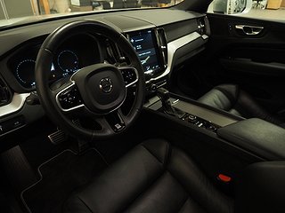 SUV Volvo XC60 15 av 24
