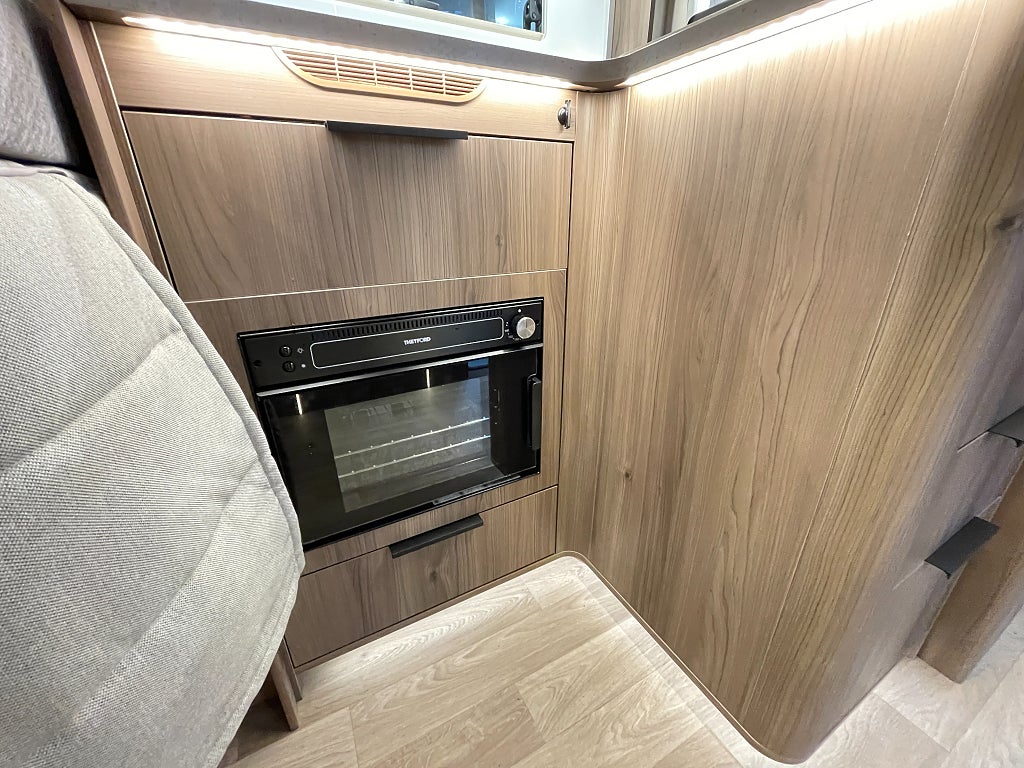 Kabe TMX Royal 810 LT / ALDE / Cinderella / Taksäng / Skinn / 5bält/  - Kabe