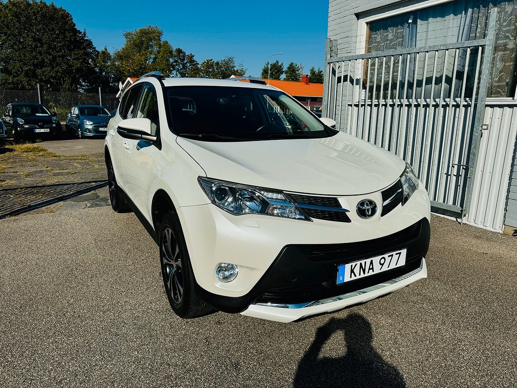 Toyota RAV4 2.0 151HK 4WD EDITION FEEL / DRAG / VÄRMARE