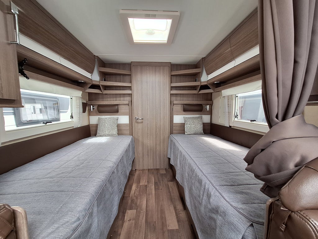 Kabe Imperial 630 ETDL FK KS Långbädd, Dusch, AC, Nytt Tält