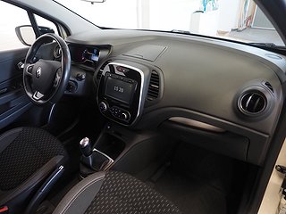 SUV Renault Captur 7 av 17