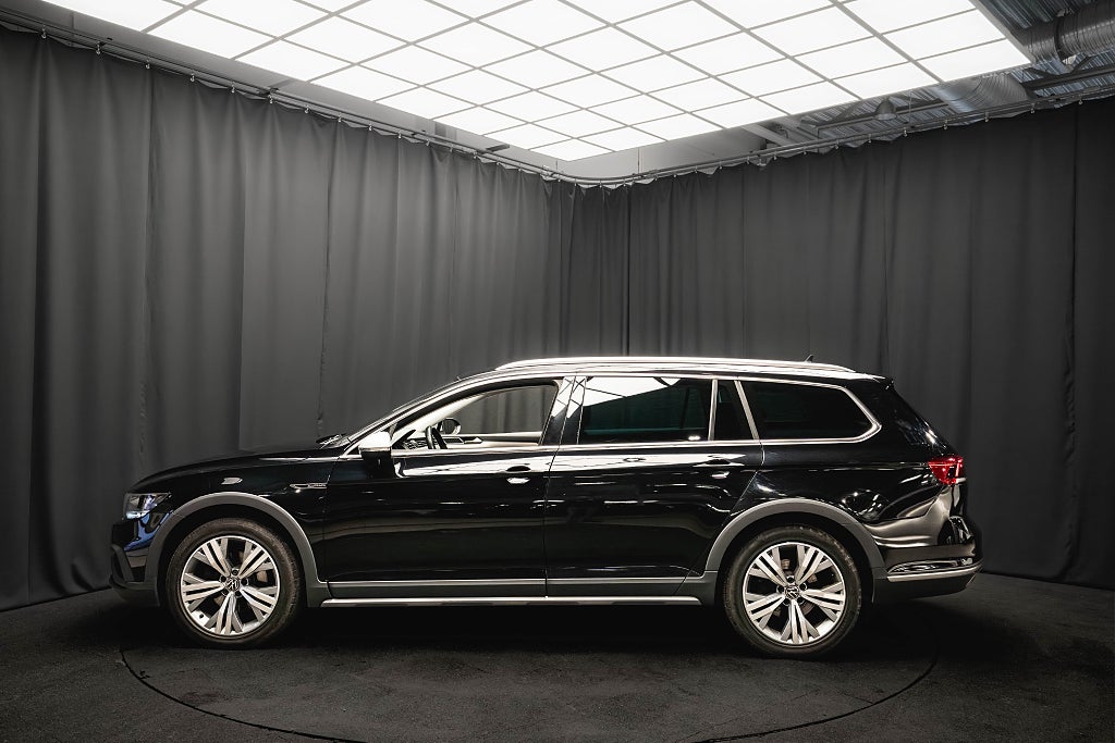 Volkswagen Passat Alltrack TDI 4M Alltrack D-VÄRM DRAG KAMERA CARPLAY MOMS