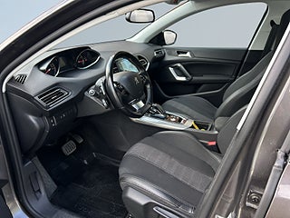 Peugeot 308 sw  PureTech 130 Allure MOMS/SoV-Däck/MoK-Värmare/Psens – bild 7
