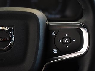 SUV Volvo XC40 17 av 21