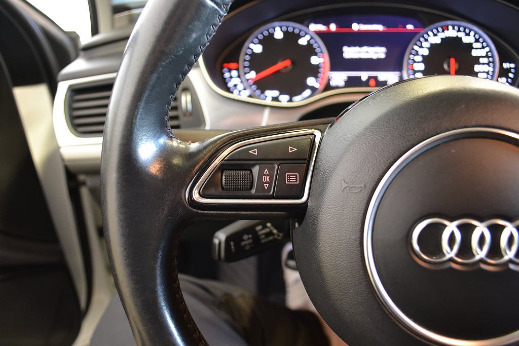 Audi A6 Avant 2.0 TDI Ultra S Tronic 190hk S-Line P-Sensorer