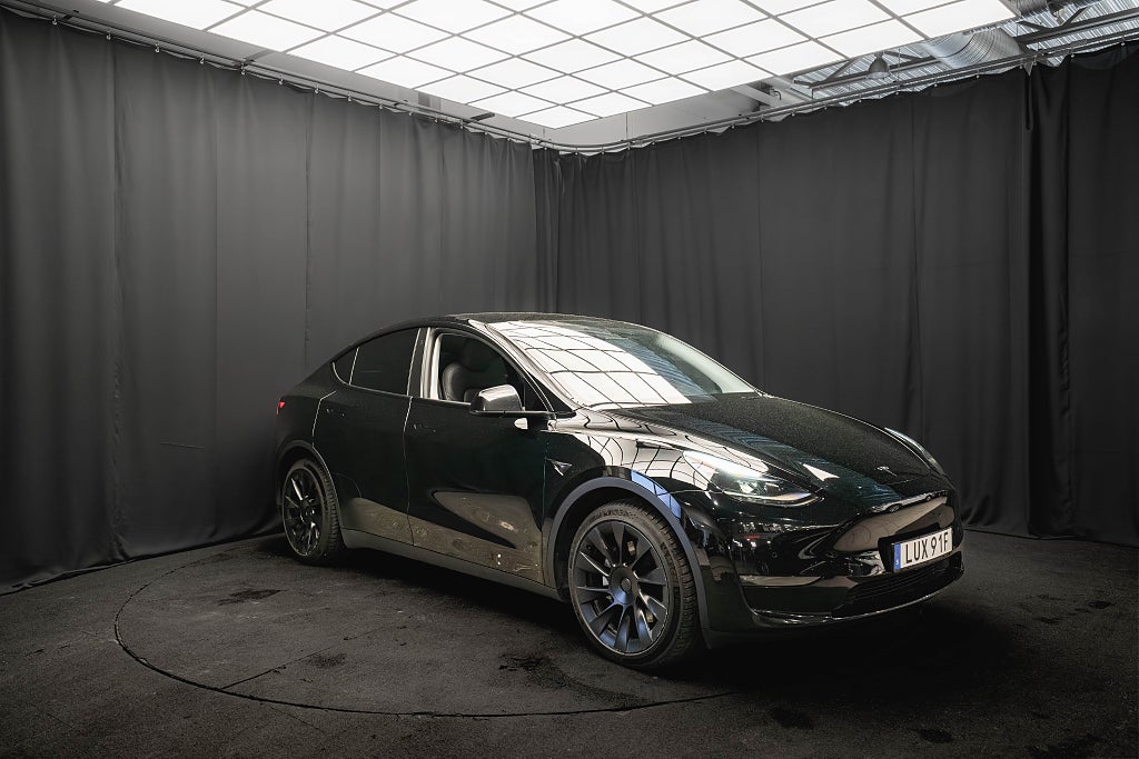 Tesla Model Y Long Range AWD DRAG 20'' ACC-BOST PANORAMA 1-ÄGARE MOMS