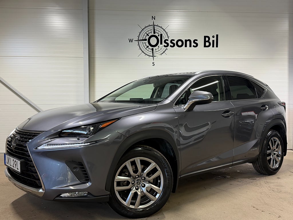 Lexus NX 300h AWD 2.5 Executive Aut GPS Läder Backkamera 
