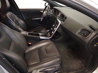 Kombi Volvo V60 Cross Country 10 av 23