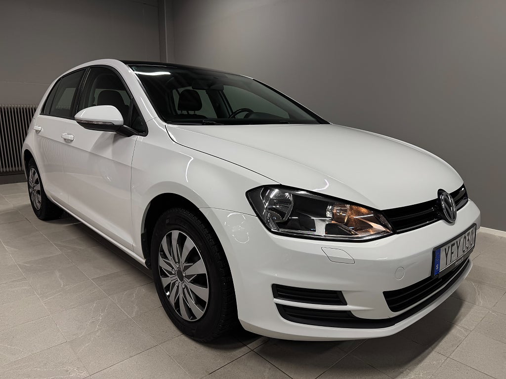 Volkswagen Golf 5-dörrar 1.2 TSI 110hk BMT Pano Carplay B-kam Euro 6