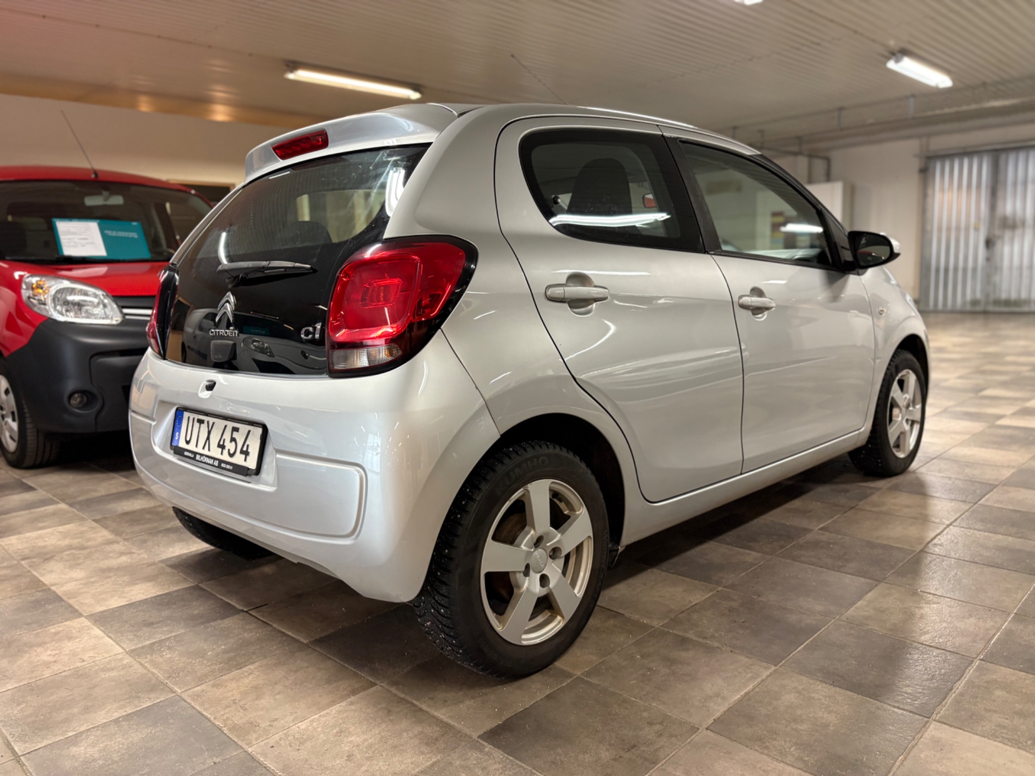 Citroen C1 5-dörrar 1.2 VTi Euro 6 2016, bild 4/39
