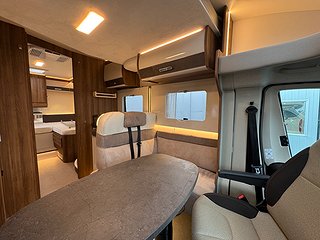 Husbil-halvintegrerad Ci Magis 86 XT 6 av 20