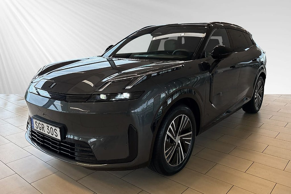 Lynk & Co 08 More PHEV