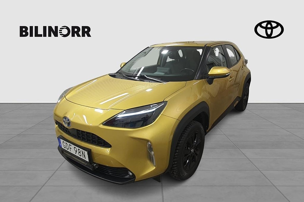 Toyota Yaris Cross Hybrid AWD-i 1,5 ACTIVE V-HJUL